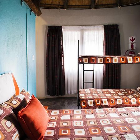 Sheri'S Lodge & Backpackers Graskop Ngoại thất bức ảnh