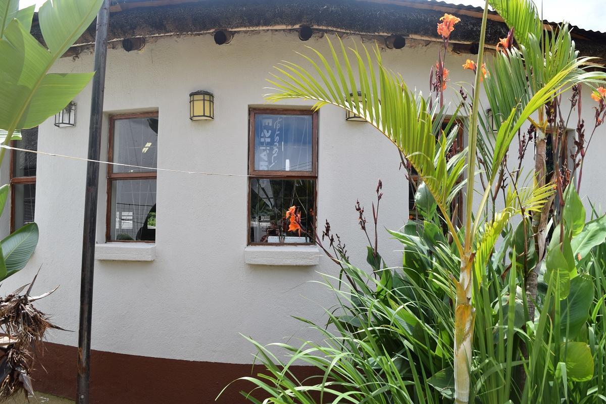 Sheri'S Lodge & Backpackers Graskop Ngoại thất bức ảnh